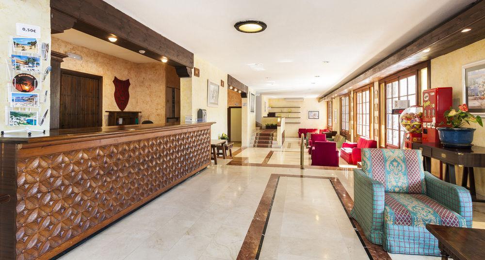Hotel Globales Simar Cala de Sant Vicenc Exterior foto