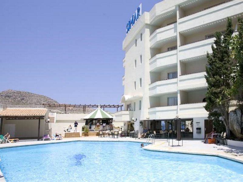 Hotel Globales Simar Cala de Sant Vicenc Exterior foto