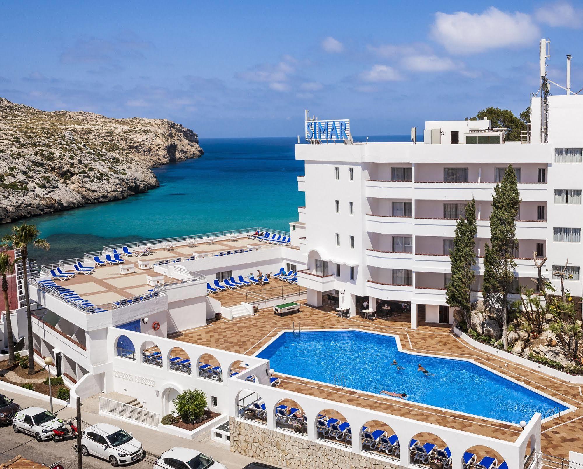 Hotel Globales Simar Cala de Sant Vicenc Exterior foto