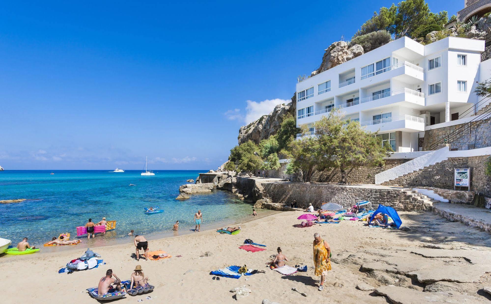 Hotel Globales Simar Cala de Sant Vicenc Exterior foto