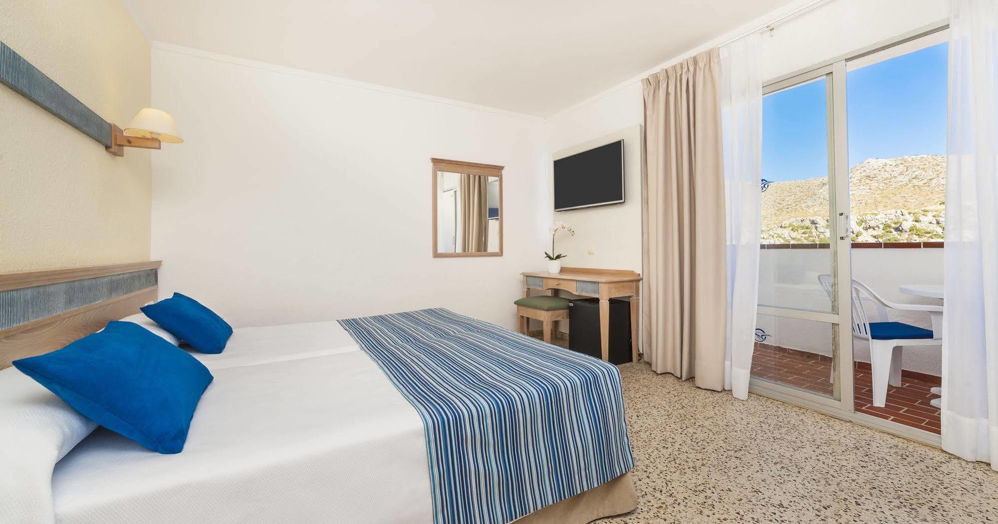 Hotel Globales Simar Cala de Sant Vicenc Exterior foto