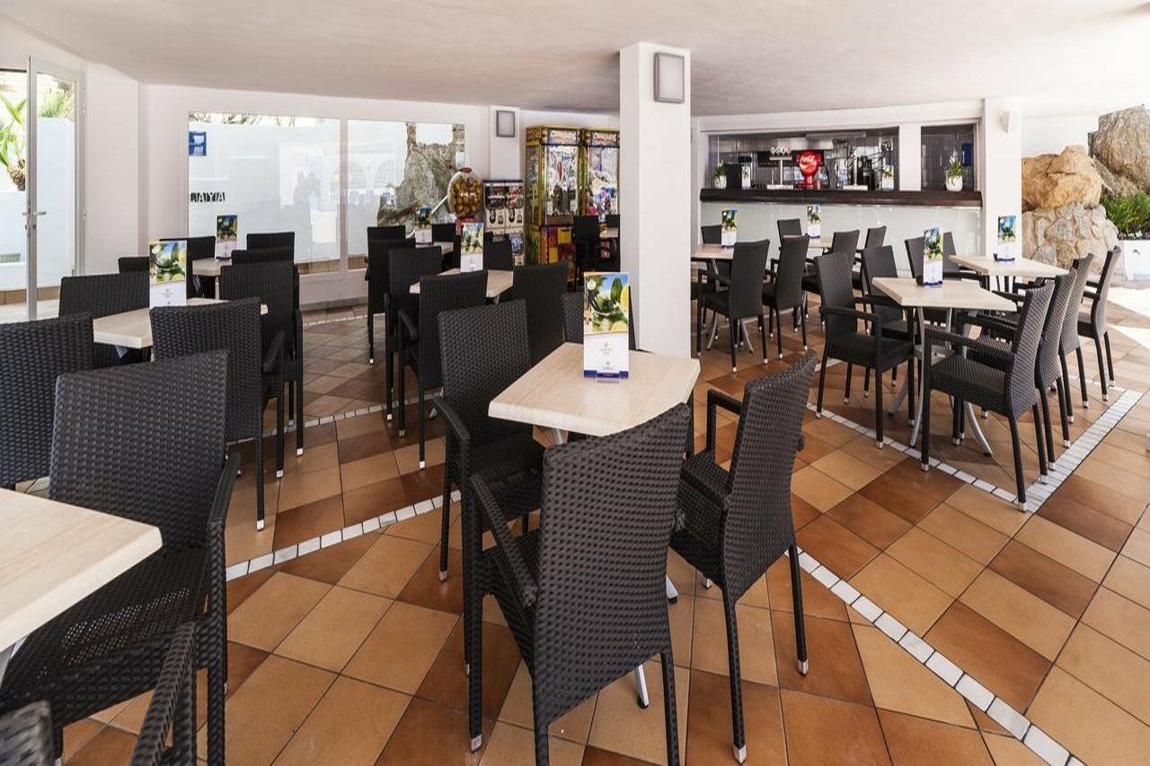 Hotel Globales Simar Cala de Sant Vicenc Exterior foto